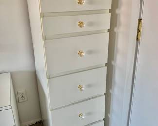 Tall 6-Drawer lLingerie/Jewelry Chest with Hinged Mirror