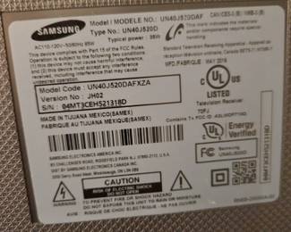 year 2016, 40" Samsung TV