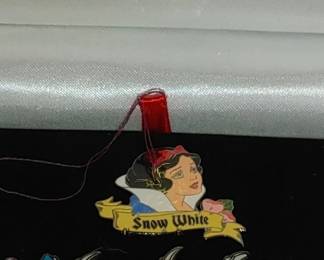 Vintage Snow White & 7 Dwarfs Hi Ho Mining LE Jumbo Pin Set RARE