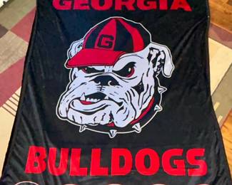 Very nice large Georgia Bulldog blanket