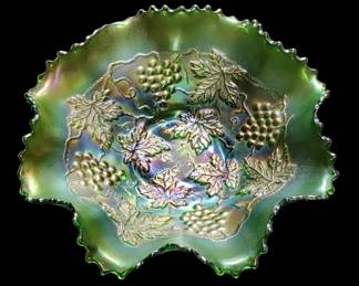 Early Northwood green Carnival Glass ruffled Edge Bowl
