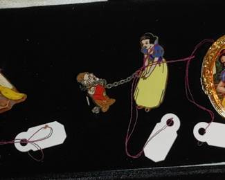 Snow White pins