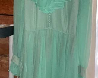 Gorgeous vintage green chiffon dress