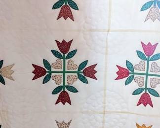 Beautiful vintage Amish handmade quilt