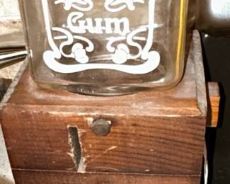 1 cent glass and wood gum machine