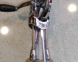 Just about the nicest I've ever seen looks brand new but from the'50s this Echo hand mixer is as smooth as butter!!