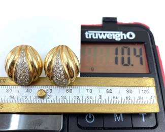 These 14K solid yellow gold earrings with natural diamonds are on sale for $624. The size and weight in grams is shown on the picture. Please call or text 703-895-9344 to buy or for questions.