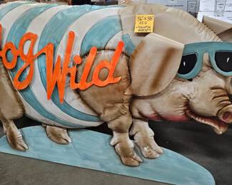 HOG WILD DISPLAY SIGN