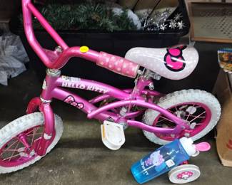 HELLO KITTY BICYCLE