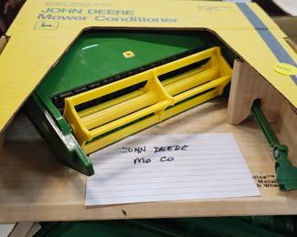 JOHN DEERE MOWER TOY
