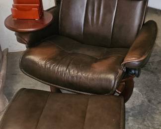 CHAIR WITH OTTOMAN