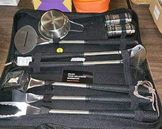 BBQ GRILL UTENSILS