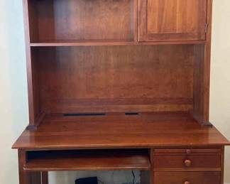 Ethan Allen Desk With Hutch