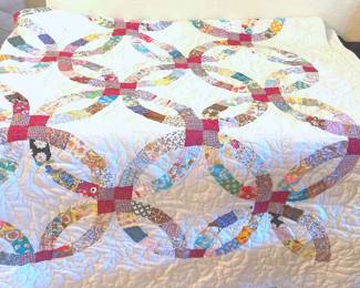 Vintage Double Wedding Ring Quilt