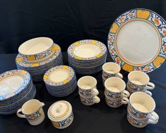 61pc Mikasa, Windsor Park Dish Set