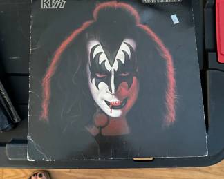 Kiss vinyl