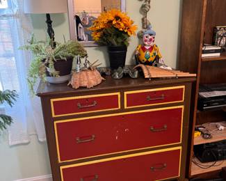 Dresser