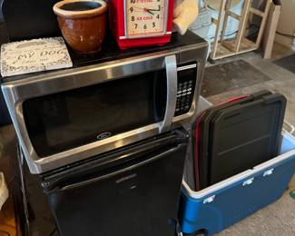Mini fridge and microwave