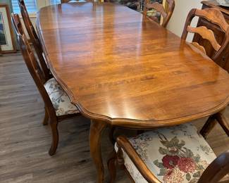 Ethan Allen Dining Room Table and Chairs