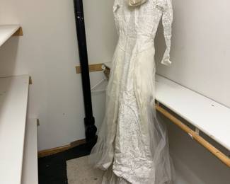 Vintage wedding dress 