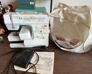 Husqvarna Viking Huskystar E10 sewing machine 