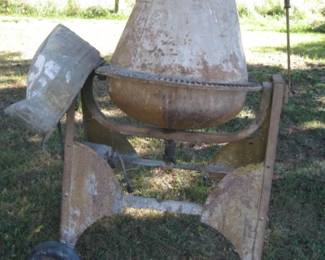 CEMENT MIXER