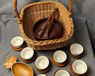 Corningware, Plus Teak Pineapple Wood Dish Set