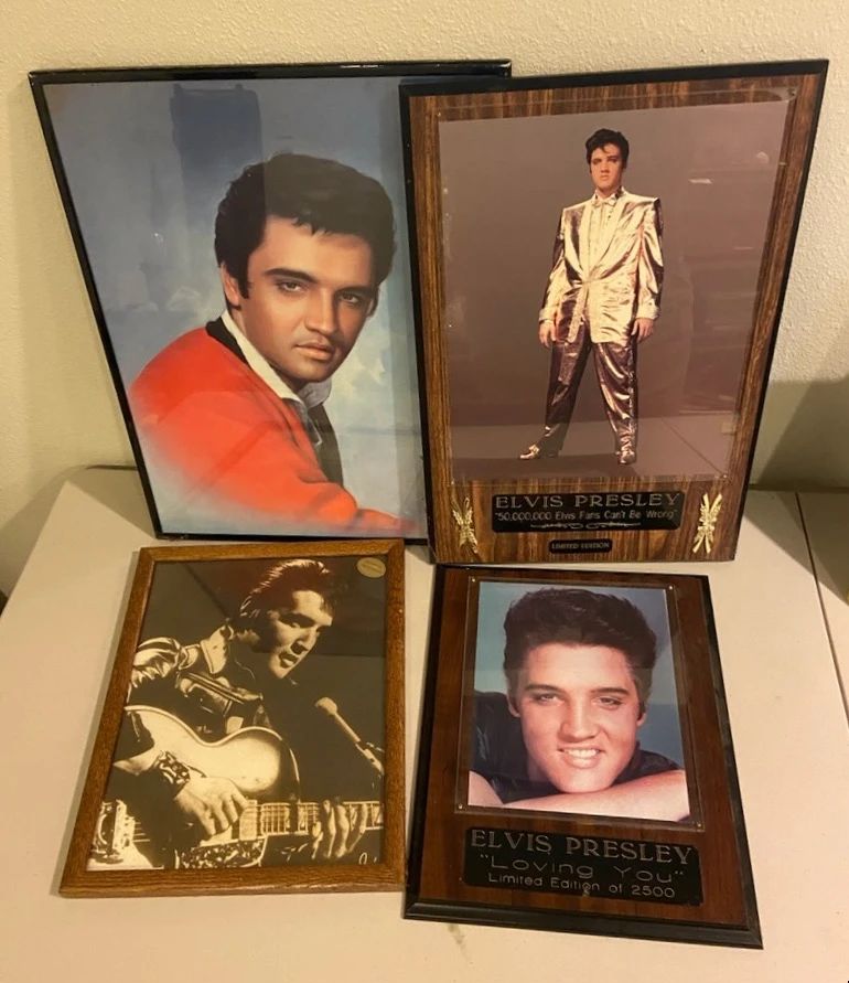 Elvis memorbilia