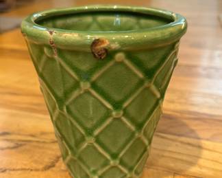 Lattice Ceramic Pot.