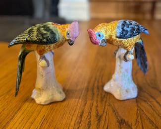 Pair of Vintage Chelsea House Parrots. Photo 1 of 2.