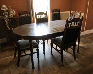 Dingin table and chairs