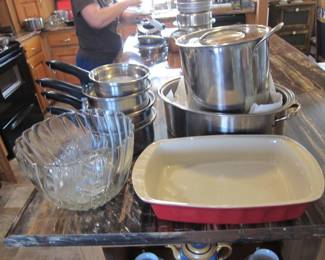 pots pans roaster casserole dish