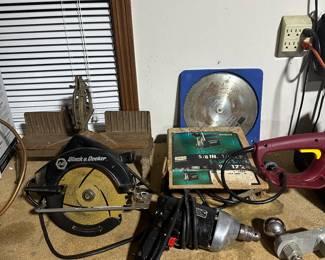 More hand tools! 