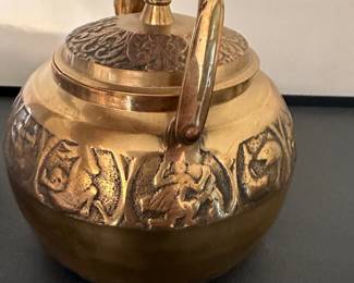 SUPERB MCM Vintage 1960's Zodiac Horoscope Embossed Brass Tea Pot! 