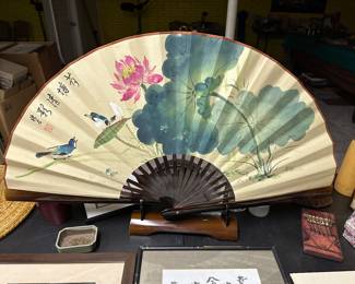 A LOVELY fan with base! 