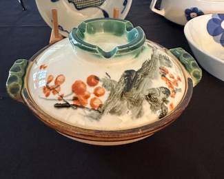 MCM Japanese Pottery Covered Bowl! Simply beautiful! 
