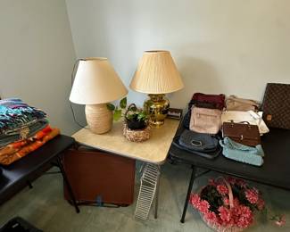 Well here it is, the obligatory estate sale LINEN ROOM! Filled with VERY nice linens and MORE!  Table of lamps! Purses! 