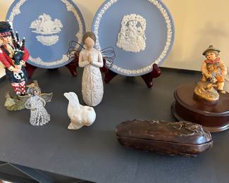 Couple of Wedgewood plates and more! 