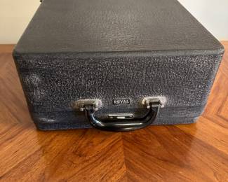 This is a terrific Vintage ROYAL Aristocrat Manual Typewriter in case. Has all original paperwork and accessories! 