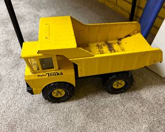 Old Tonka truck! Will last a lifetime!
