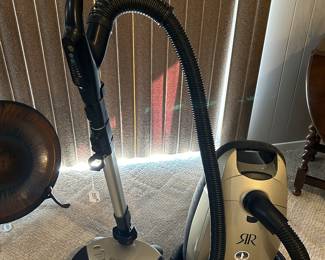 Nice Riccar Vacuum Cleaner with attachments