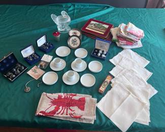 Crystal Place holders, Thanksgiving Dish and more