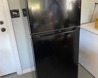 Insignia Refrigerator