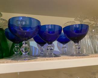 Set of blue footed glasses - 6 total
