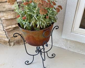 Outdoor planter