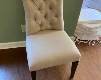 Dining room chair
