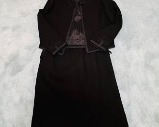 Vintage Oscar de La Renta suit