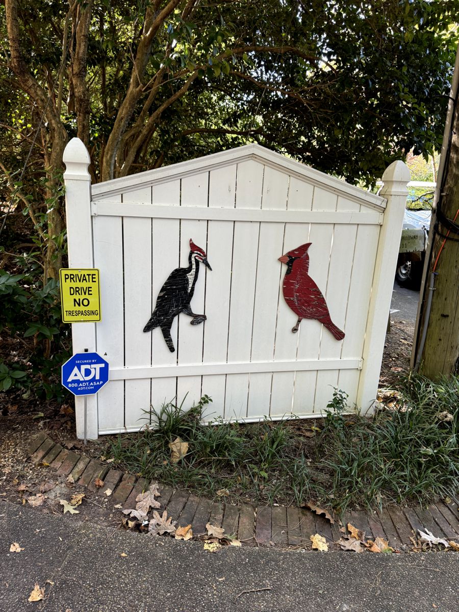 THIS IS THE SIGN YOU LOOK FOR TO TURN LEFT INTO THE PROPERTY OFF OF MOYER ROAD