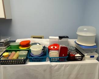Tupperware and food storage containers