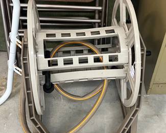 Garden hose wheel